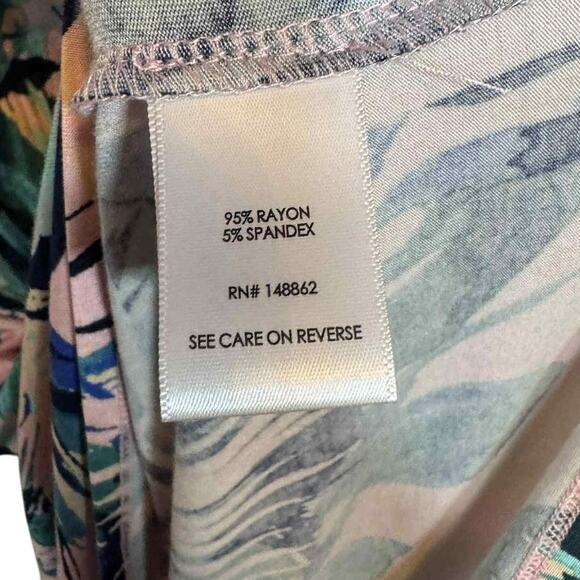 TORRID Super Soft Surplice Romper Palm Leaf Pink and Green Size 3 (22-24) - Picture 7 of 7